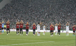 40 BİN TARAFTAR TEK YÜREK OLDU