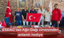 ESDAG’tan Ağrı Dağı zirvesinden anlamlı hediye