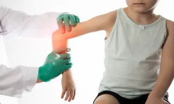 Fibromiyalji çocuklarda da sık görülüyor!