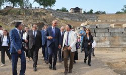 Bakan Ersoy, Prusias ad Hypium Antik Kenti’nde İncelemelerde Bulundu
