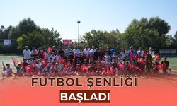 Miniklerin futbol şenliği başladı