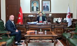 İnönü İlçesi Oklubal Mahalle Muhtarı,Vali'yi ziyaret etti.