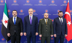 Bakan Fidan, Suriye Dışişleri Bakanı ve Savunma Bakanı ile bir araya geldi
