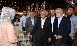 Başkan Görgel, Ağustos Fuarı’nda Esnaf ve Vatandaşlarla Bir Araya Geldi