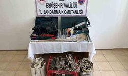 Kaçak kazı yaparken suçüstü yakalandılar
