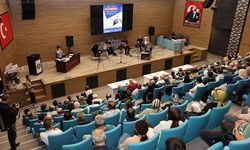 "Ateşte Açan Şiirler" Edebiyat Tutkunu Sanatseverlerden Tam Not Aldı