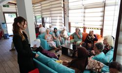 Alzheimer hastaları Mavi Ev'de huzur buluyor