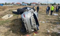 Düğün konvoyunda kaza