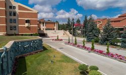 Anadolu Üniversitesi YKS 2025 başarılarıyla öne çıktı