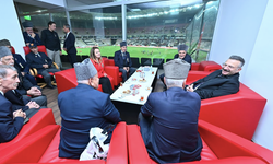 Vali Aksoy, Gazilerle Tribünde Buluştu