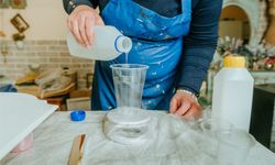 Epoksi Zemin Kaplama: Kendi Başına Yapılır mı, Ustalık mı İster?