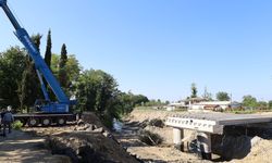 2 ilçe ve 20 mahalleyi bağlayan köprü yükseliyor