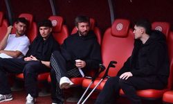 Sakat Oyuncular Takımı Yalnız Bırakmadı