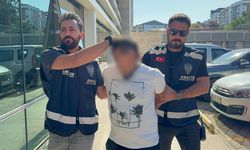 Sokak ortasında silahla dehşet saçtılar