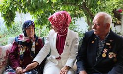 Kıbrıs Gazisi ve eşinin 48 yıllık yuvasına misafir oldu