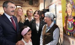 Evliya Çelebi'nin İzinde sergisi ile 3. Rami Bilim Şenliğini ziyaret etti
