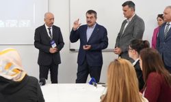Bakan Tekin'den Zeka ve Yetenek Kongresi'ne Ziyaret
