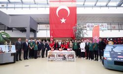 Bakan Tekin, Cezeri Yeşil Teknoloji Lisesi'nde Kermes Ziyareti Yaptı