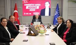 Başkan Bozbey’den emeklilere tam destek sözü