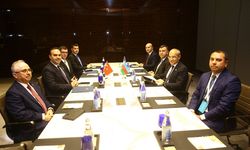 Bakan Kacır'dan Bakü'de diplomasi trafiği