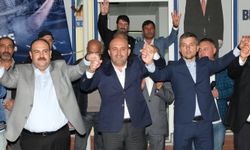 İnönü'de CHP'li belediye meclis üyesi, AK Parti'ye katıldı