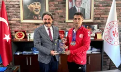 Milli Sporcu Balk, Hasan Kalını Ziyaret Etti