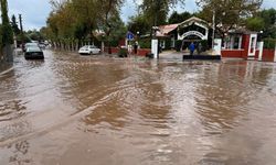 Fethiye sağanak yağışa teslim oldu