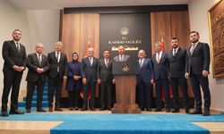 Bakan Yerlikaya'dan valilik ziyareti