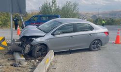 Kırıkkale'de iki otomobil çarpıştı: 2 yaralı