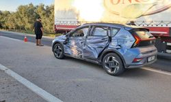 Kamyon otomobille çarpıştı: 1 yaralı