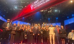 Anadolu Üniversitesi öğrencileri TRT Geleceğin İletişimcileri Yarışması’ndan ödüllerle döndü