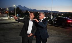 Başkan Büyükkılıç’tan Vali Çiçek’e Akşam Sürprizi