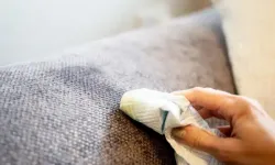 Oje Lekesi Kumaştan Nasıl Çıkarılır? Pratik Yöntemler