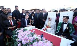 Bakan Bayraktar nikah şahidi oldu