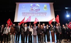Bakan Göktaş’tan Öğrencilerine Kitap Desteği