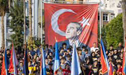 Başkan Seçer ve Meral Seçer, ‘29 Ekim Cumhuriyet Bayramı’ kutlamalarına katıldı