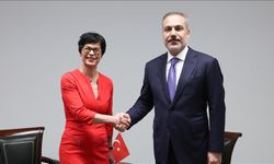 Türk Dışişleri Bakanı, AB Genişleme Komiseri ile görüştü.