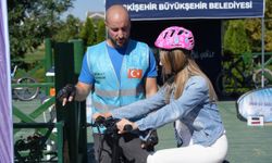 Yetişkinlere bisiklet eğitimi başlıyor