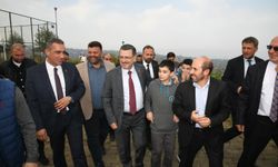 BAŞKAN GENÇ’TEN ÖĞRENCİLERE OYUN SAHASI MÜJDESİ