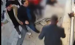 CANİCE SALDIRI! Gözü Dönmüş Saldırgan Kaldırımda Dehşet Yaşattı