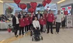 Başkan Eyüp Kahveci, özel çocukların eserlerini inceledi