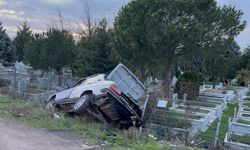 Mezarlığa uçtu, firar etti