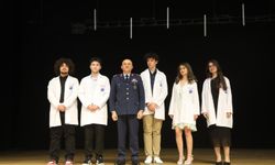 Tıp Fakültesi’nde dönem 1 öğrencileri önlük giydi