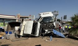 Tırlar zincirleme kaza yaptı: 2 yaralı