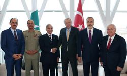 Cumhurbaşkanı Erdoğan Pakistan’da Şerif ile Buluştu