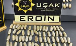 Uşak’ta midelerinde eroin taşıyan iki şüpheli tutuklandı