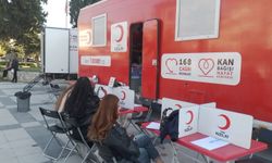 Kızılay'ın kan bağışı programına yoğun ilgi