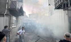 Ümraniye’de Depo Yangını Korkuttu