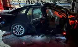 Otomobil tırla çarpıştı: 2 ölü, 2 yaralı