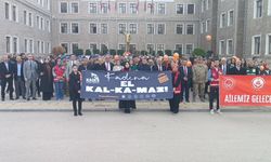 İl protokolü kadına şiddet için yürüdü